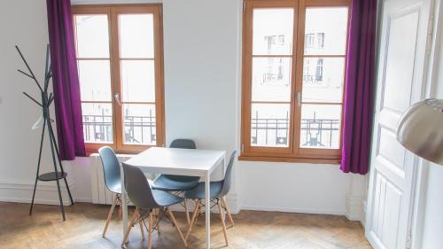 Historic Center Apartment | Les Appartements Rue des Veaux - Quartier Cathédrale