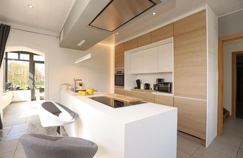 Libramont-Chevigny House | Les Balaux