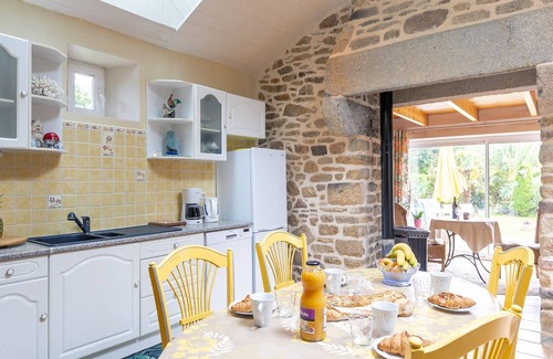 Guisseny House | Les Bambous by Interhome