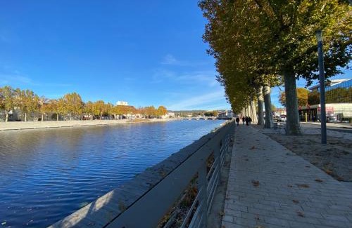 Montlucon Apartment | Les Berges du Cher # Centre ville # Parking Privée