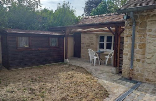 Avernes House | Les Bleuets