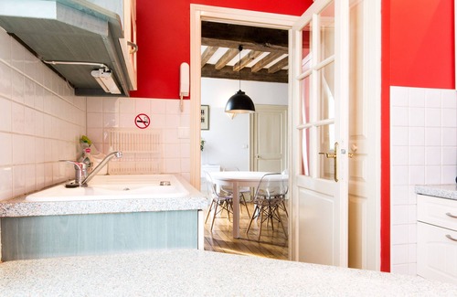Dijon Centre Ville Apartment | Les Bons Enfants - A beautiful 2 bedrooms & 2 bathrooms apartment (90m2)