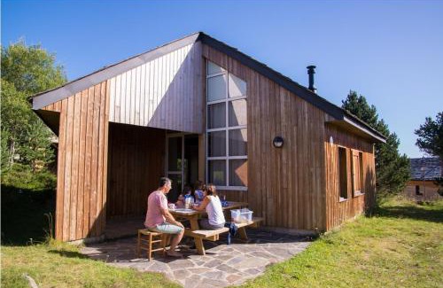Saint-Paul-le-Froid Ski Chalet | Les Bouviers