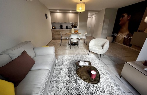City of Carcassonne Apartment | Les demoiselles de la tour with terrace