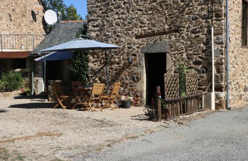 Villefranche-de-Rouergue House | Les Deux Lièvres