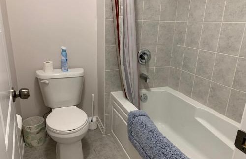 Niagara Falls Villa | Les eaux melees nice vacation place