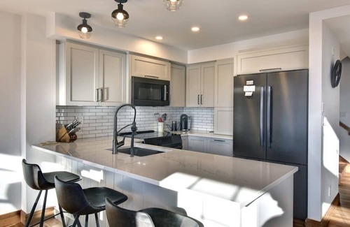 Mont-Tremblant Pedestrian Village House | Les Falaises: Mont Tremblant Luxury Ski Retreat