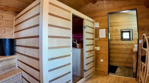Luriecq House | Les Fermes de Manat gîte romantique avec piscine balnéo et sauna