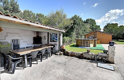 Chenac-Saint-Seurin-d'Uzet House | Les Vents de Gironde - Maison en pierre, piscine