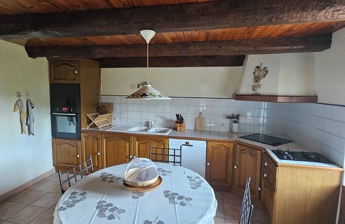 Saint-Hilaire-de-Lavit House | Les Gîtes de la Mazière