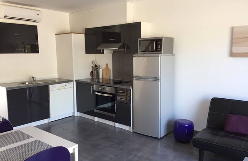 Les Vans House | Les GiVans, 60m² gites, heated swimming pool, panoramic view