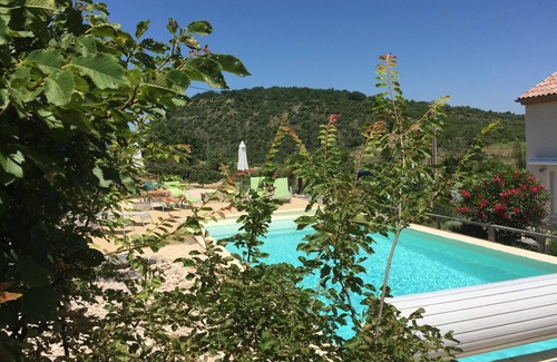 Les Vans House | Les GiVans, 60m² gites, heated swimming pool, panoramic view