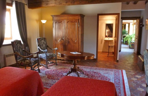 Chevannes Other | Les Granges du Château : Charming gîte with swimming pool in Burgundy