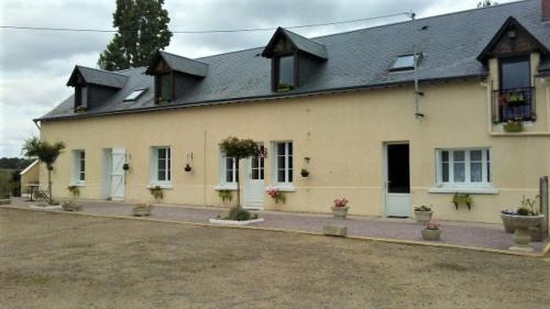 Neuil Apartment | Les Hautes Mougonnières