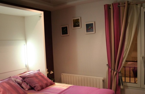 Rives-en-Seine Apartment | Les Hellebores