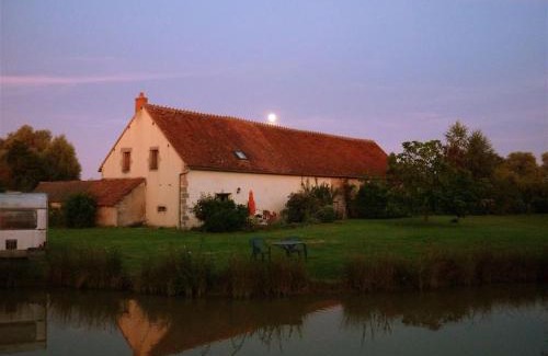 Pouzy-Mesangy House | Les Houlins