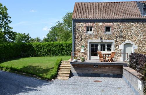 Engis House | Les houx de Mathieu