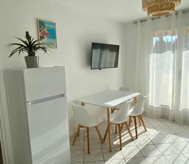 Les Bormettes Apartment | Les locations Cinaureva « Village de la mer »