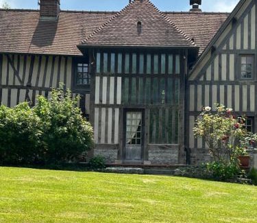 Manerbe House | Les Maisons de Marie