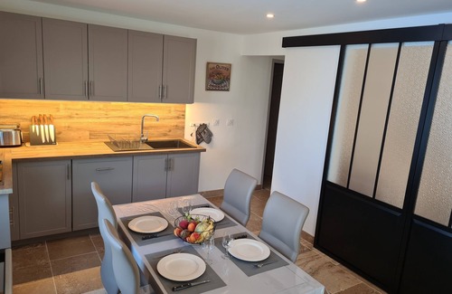 Cavaillon Apartment | les Olivades