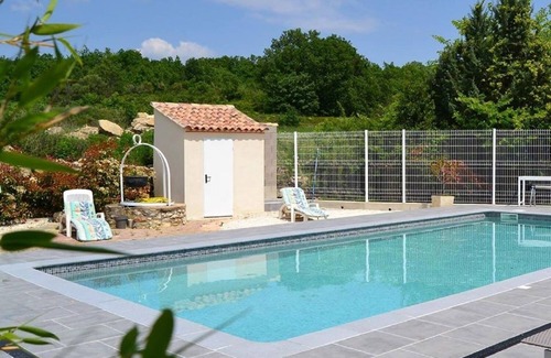 Saint-Dezery Apartment | Les Olivettes - Gite Champêtre