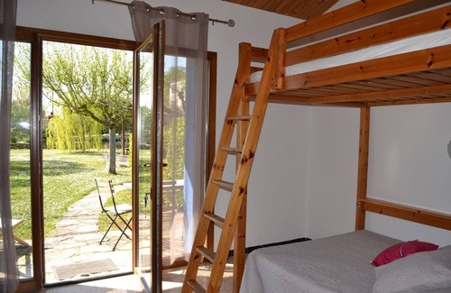 Saint-Dezery Apartment | Les Olivettes - Gite Champêtre