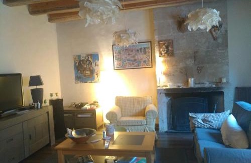 Rochecorbon House | Les Palombes