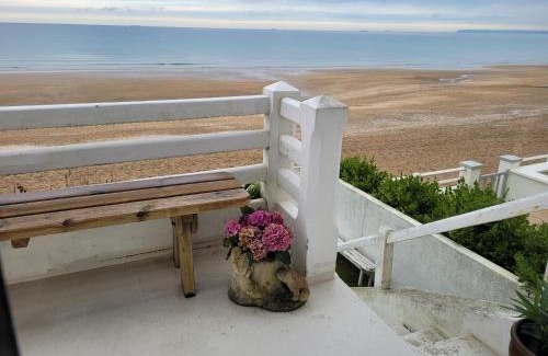 Blonville-sur-Mer Apartment | Les pieds dans l'eau