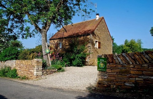 Viry House | Les Pierres Dorées - BONNAY-SAINT-YTHAIRE