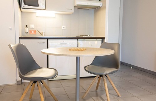 Tournefeuille House | Les Pins Galants