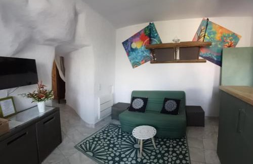 Faverolles-sur-Cher Apartment | Les roches du Donjon