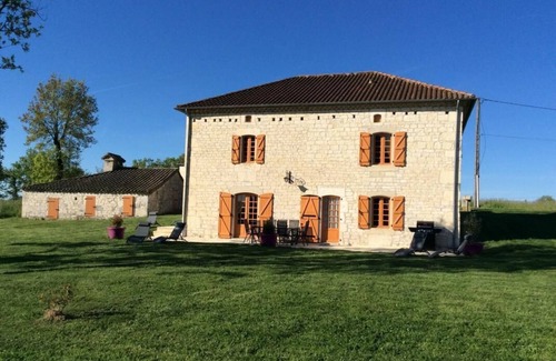 Pern House | Les Roches - PERN L'HOSPITALET