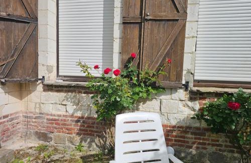 Mailly-Maillet House | Les Roses du Souvenir