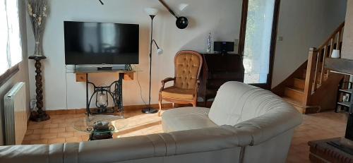 Saint-Bonnet-l'Enfantier Apartment | Les Sabots D'Angélina