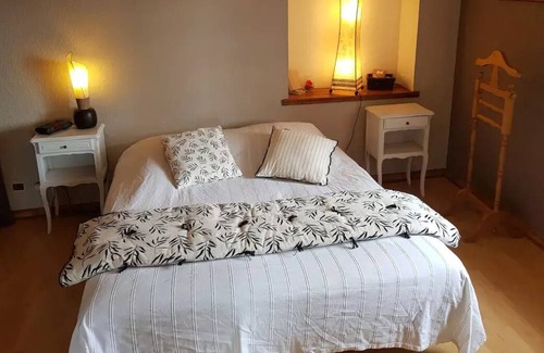 Bulligny Cabin | Les Souchottes, charming cottage