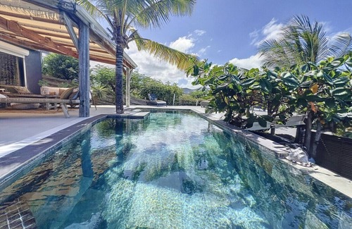 Oyster Pond House | Les Sucriers sea view swimming pool open-air atmospher