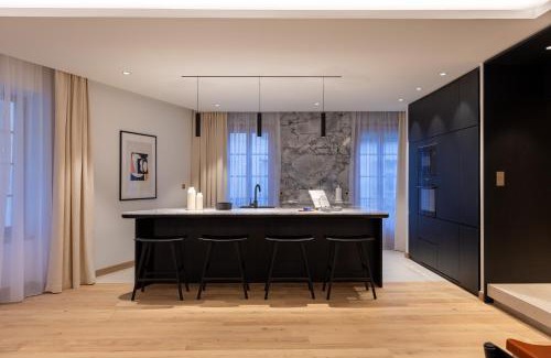 Dijon Centre Ville Apartment | Les Suites by Cave Vauban