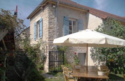 Santenay House | Les Trois Croix