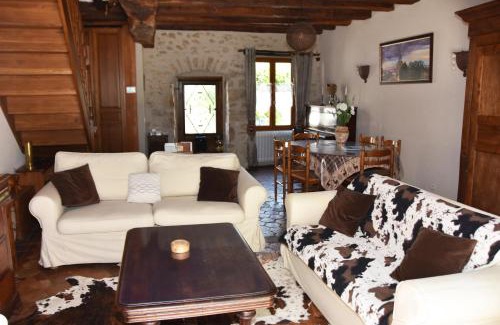 Provins House | Les Volets Bleus