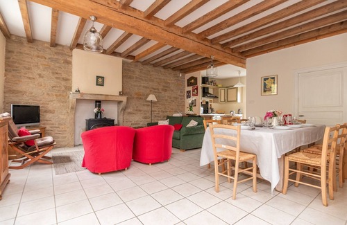 Jully-les-Buxy House | Les Volets Verts - Maison pour 10p avec Jardin