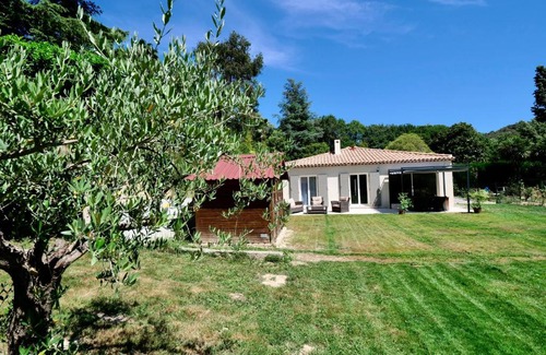 Saint-Paul-de-Vence Villa | Les Yuccas -Maison neuve avec un jardin à Saint Paul de Vence