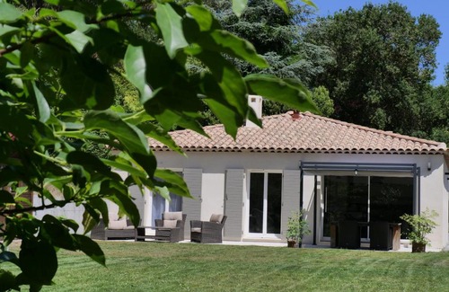 Saint-Paul-de-Vence Villa | Les Yuccas -Maison neuve avec un jardin à Saint Paul de Vence