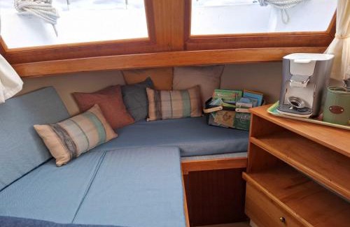 Wesenberg Boat Rental | Leseinsel Helena
