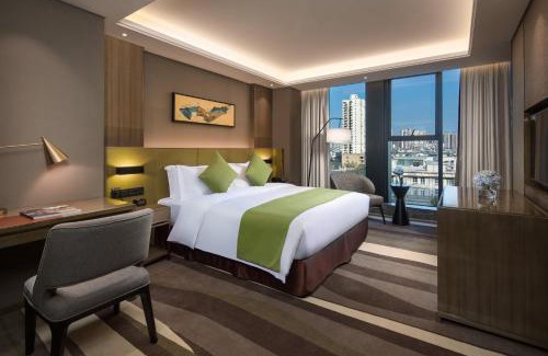 Shizhong District Hotel | Leshan Ramada Hotel