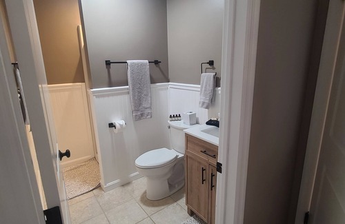 Killington House | Less than a mile to Killington base, walking distance to restaurants.