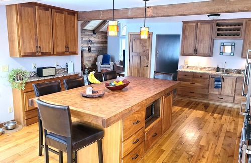 Duluth House | LESTER RIVER PINES Home Privacy Sauna Pond River Dog Friendly