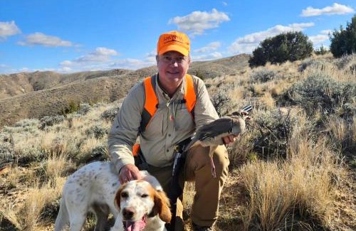 East Thermopolis House | Let's Go ! Highly Rated, Location Perfect, Pools One Minute, Amenity-Rich with Wonderful Comfort, and Pup Friendly, Discover An Exceptional Wyoming Stay, Thermopolis River Walk Home at Hot Springs State Park, 'Where Families and Fisherman Stay'