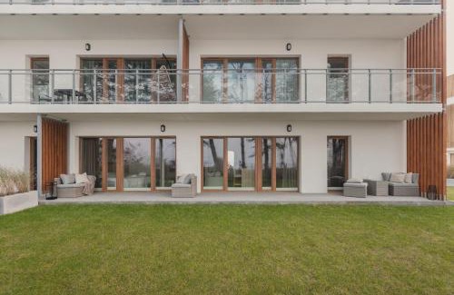 Gaski Apartment | LET'S SEA - 2 Bedroom - Premium Baltic Apartment with Front Sea View Garden and SPA access
