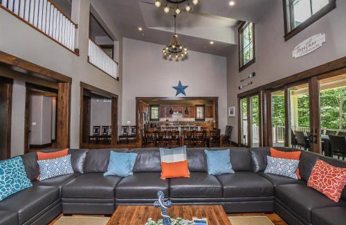 Waterfront Greens House | Let the Good Times Roll