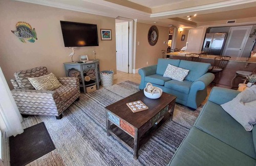 Sunnyside Condo | Let The Sound Of Our Waves Rejuvenate Your Soul!